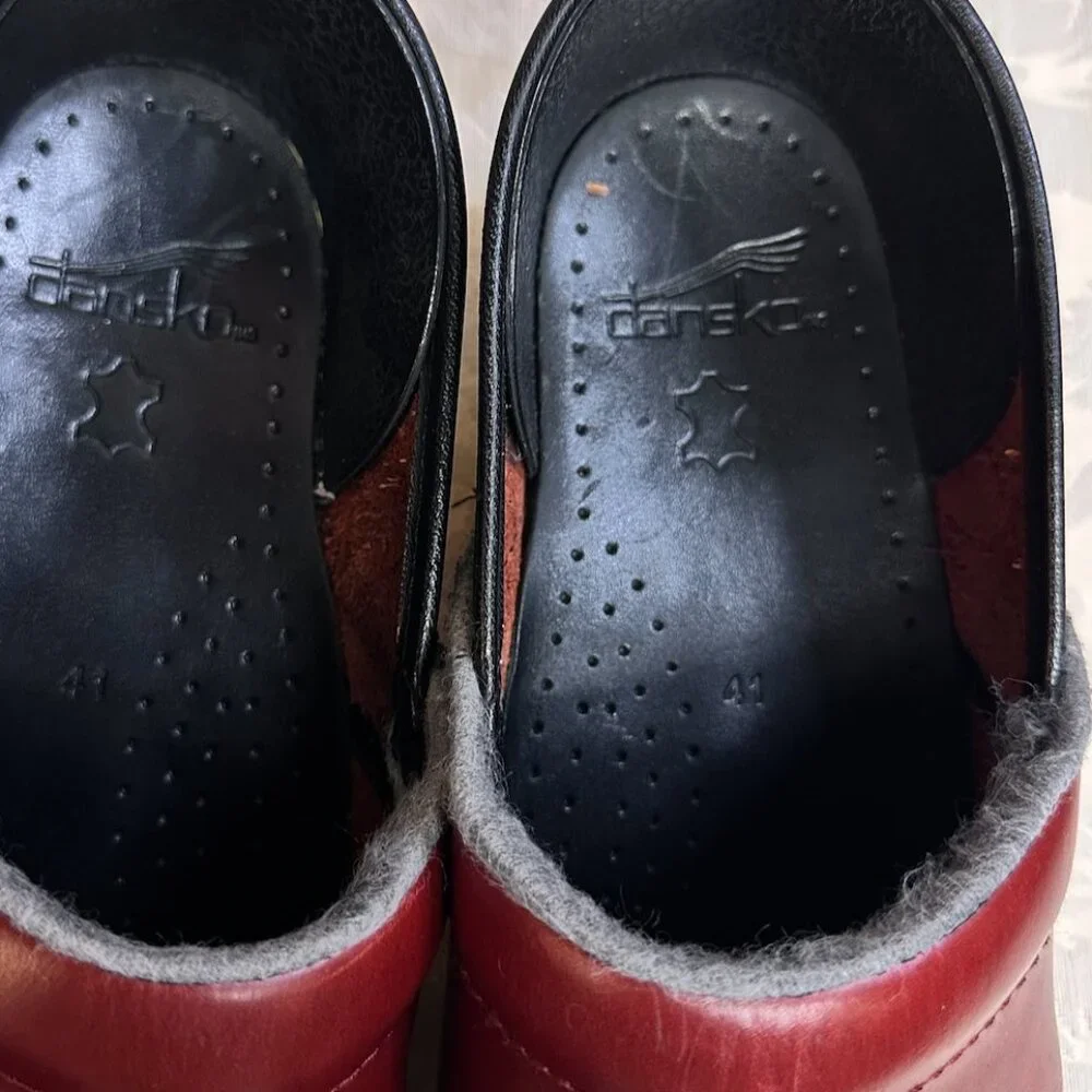 Dansko Red Clogs - Picture 6 of 8